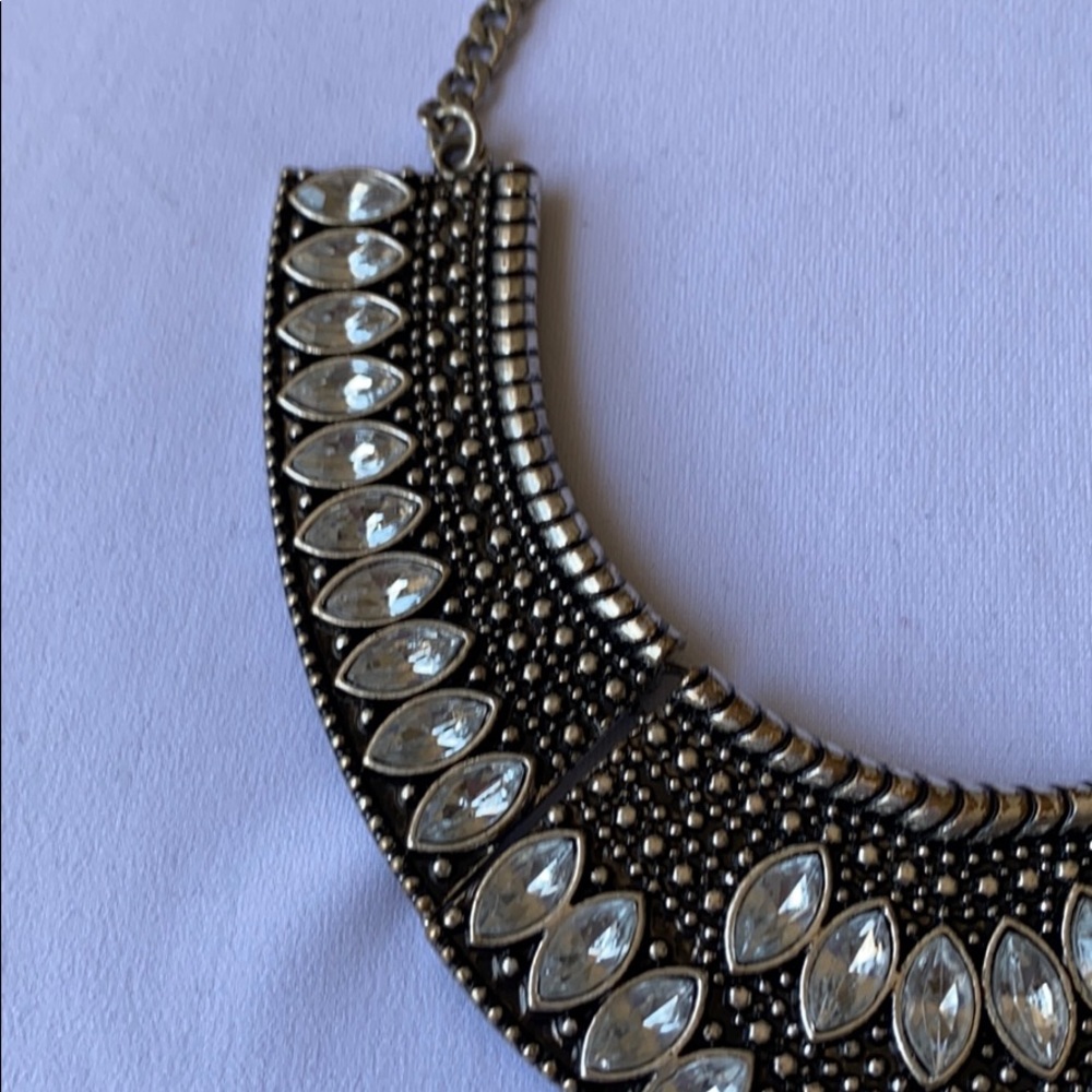 Silver statement necklace - Picture 2 of 6